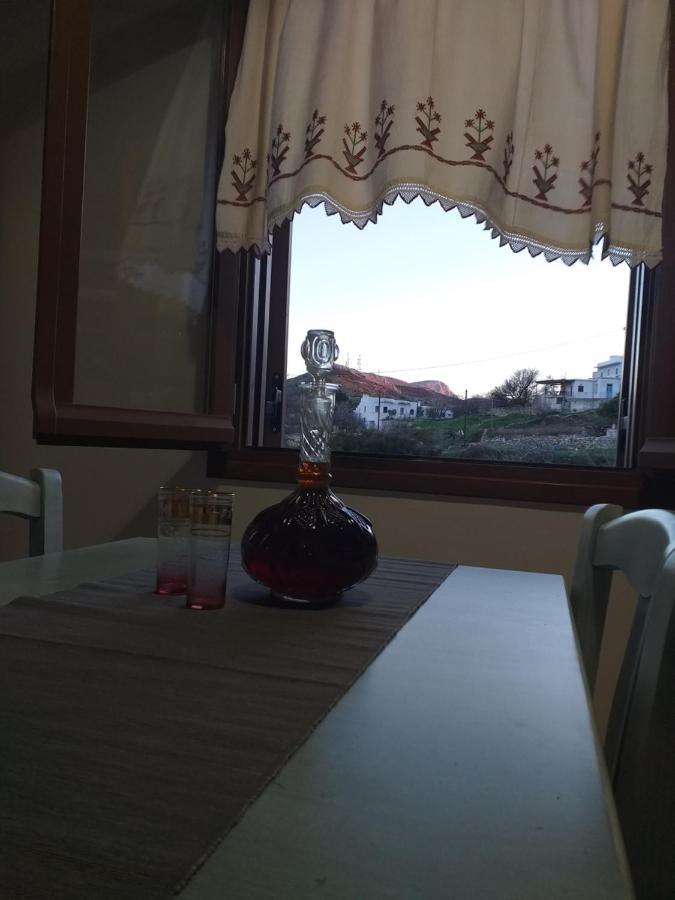 Imellos Apérathos المظهر الخارجي الصورة